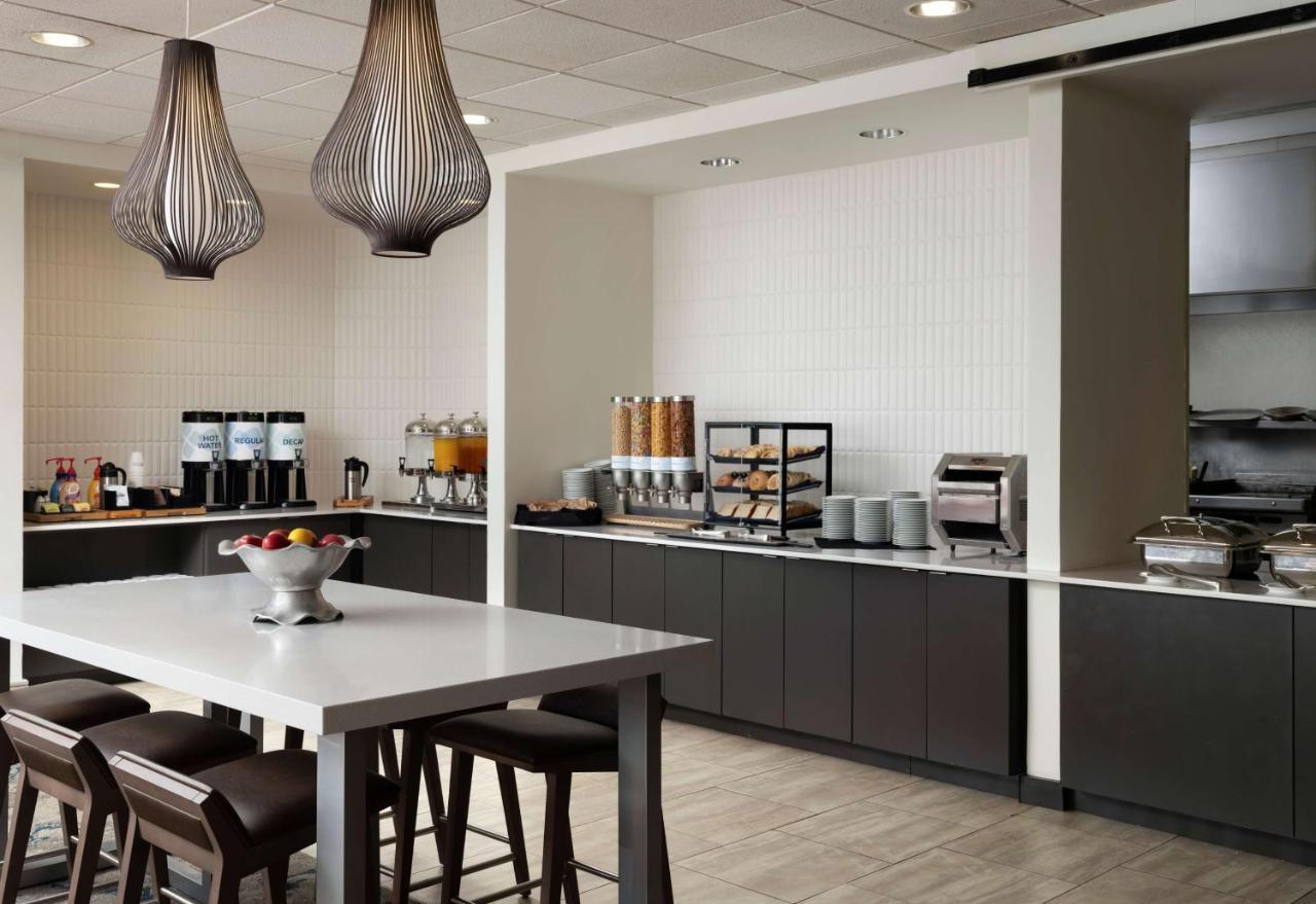 Hilton Garden Inn Boston-Burlington Buitenkant foto